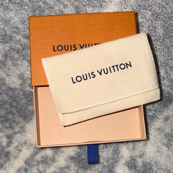 Louis Vuitton Orange Gift Box with Blue Tab - Picture 6 of 7